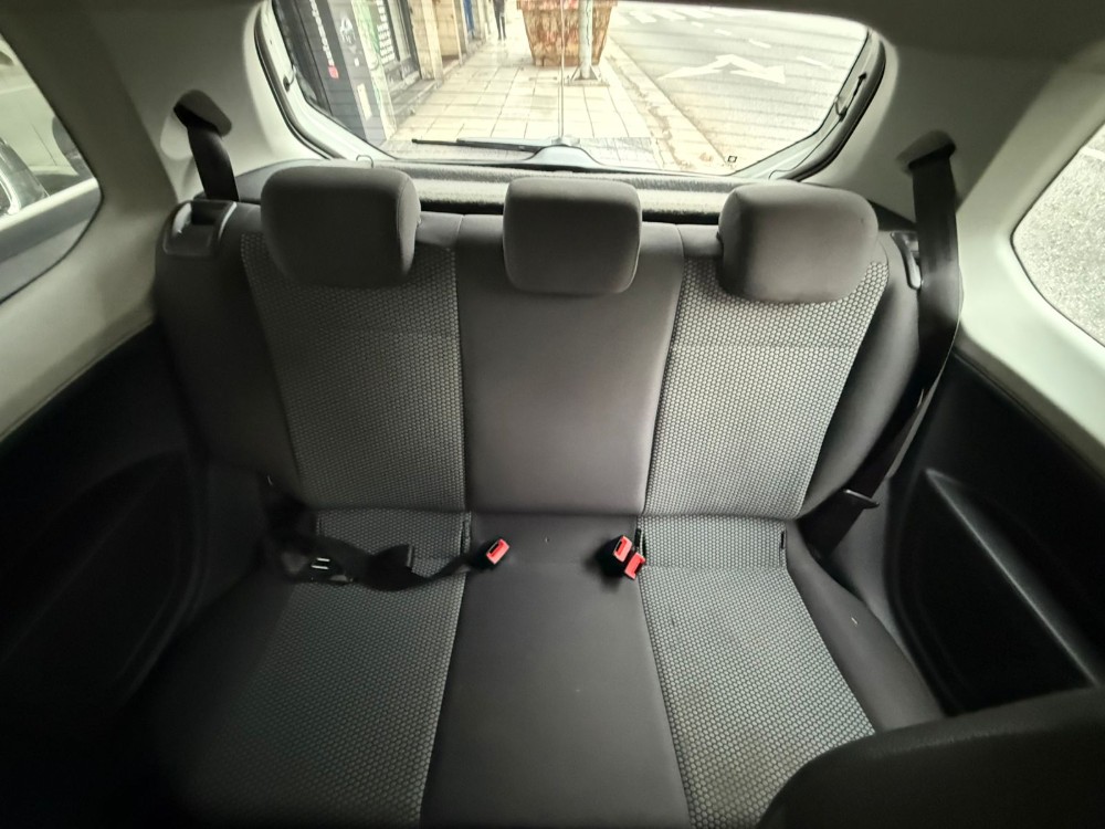 Volkswagen Up! Move 3 puertas — foto 2